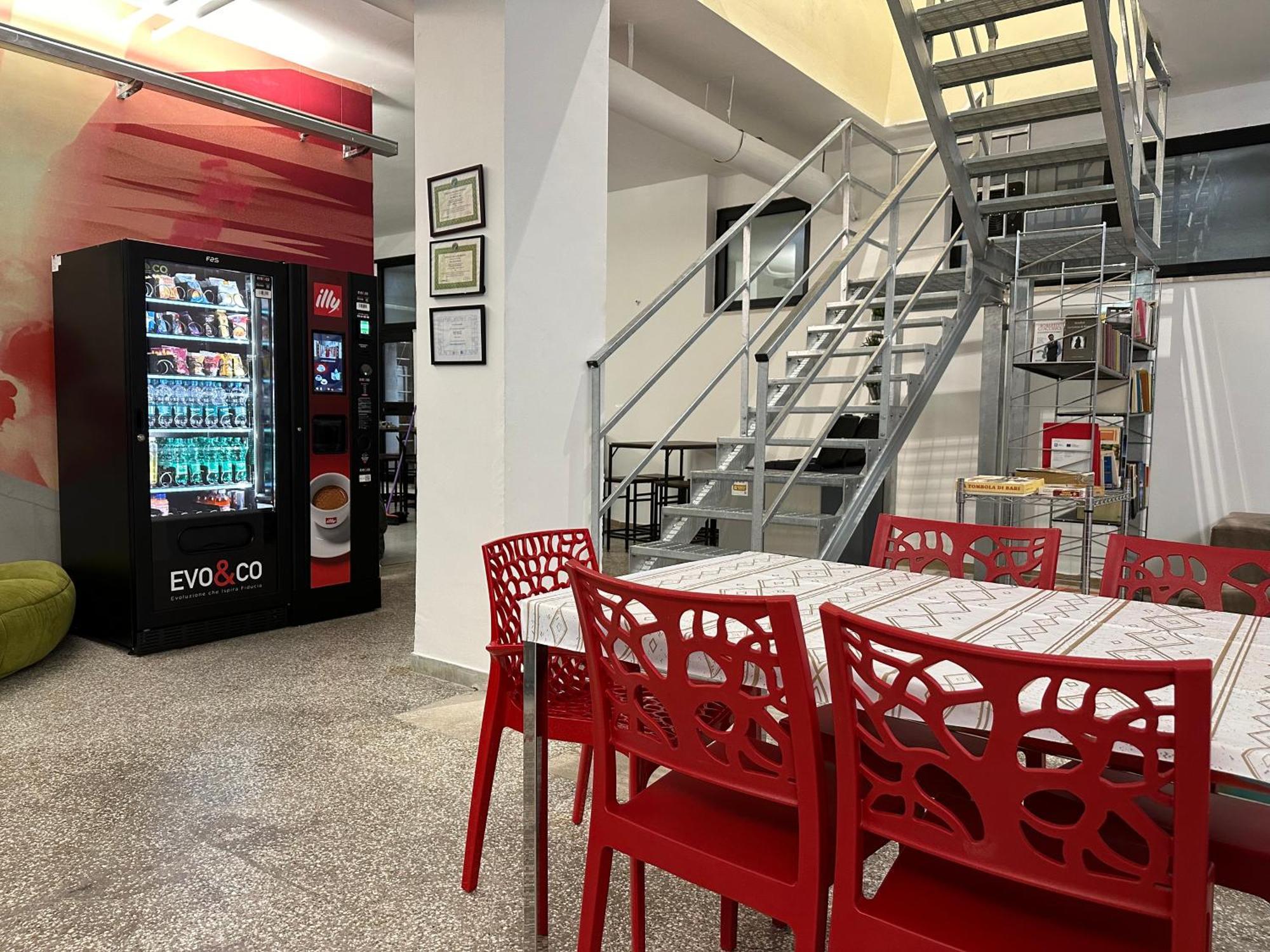 Cconforthotels Host Bari Centrale Экстерьер фото