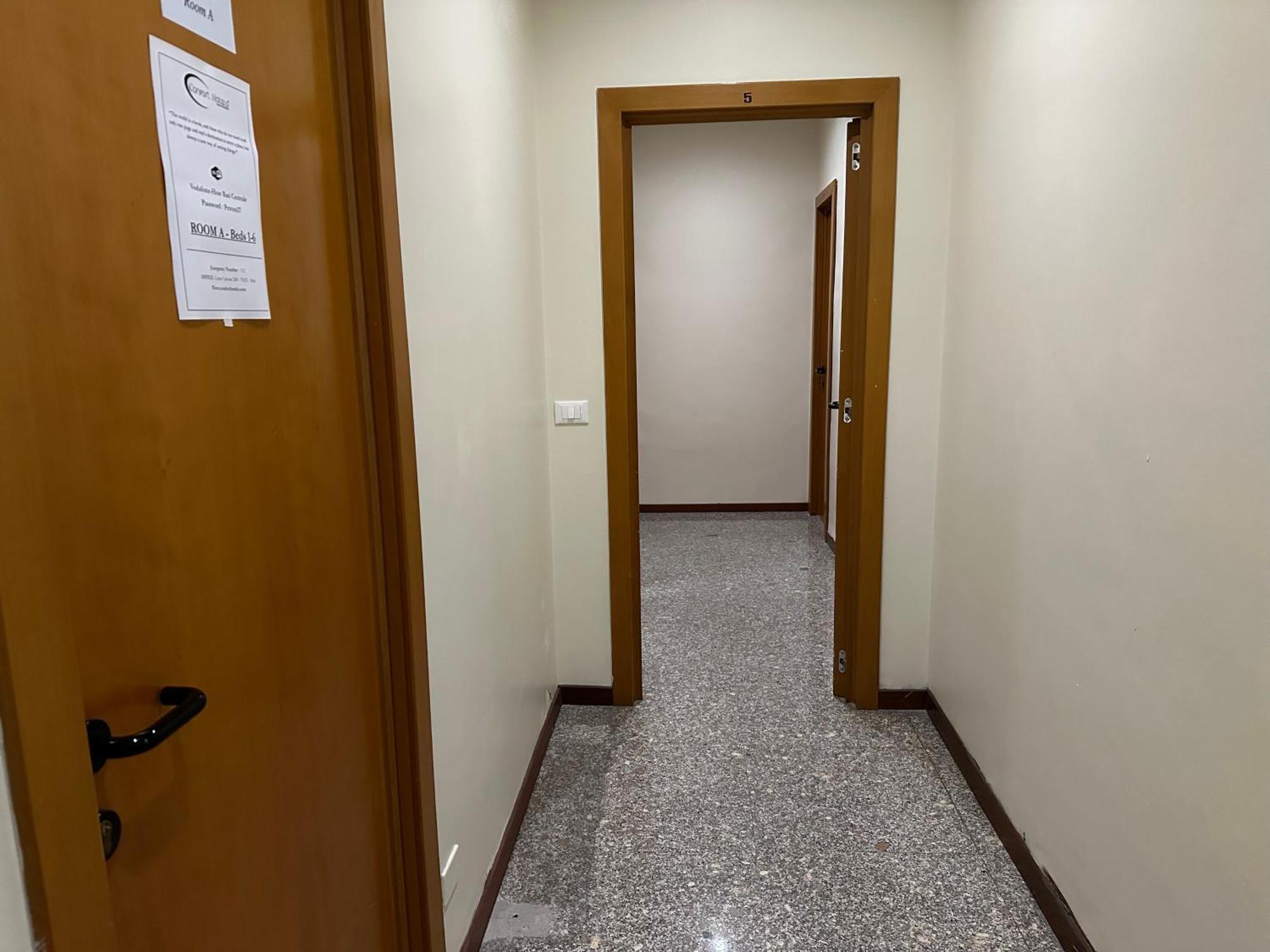 Cconforthotels Host Bari Centrale Экстерьер фото